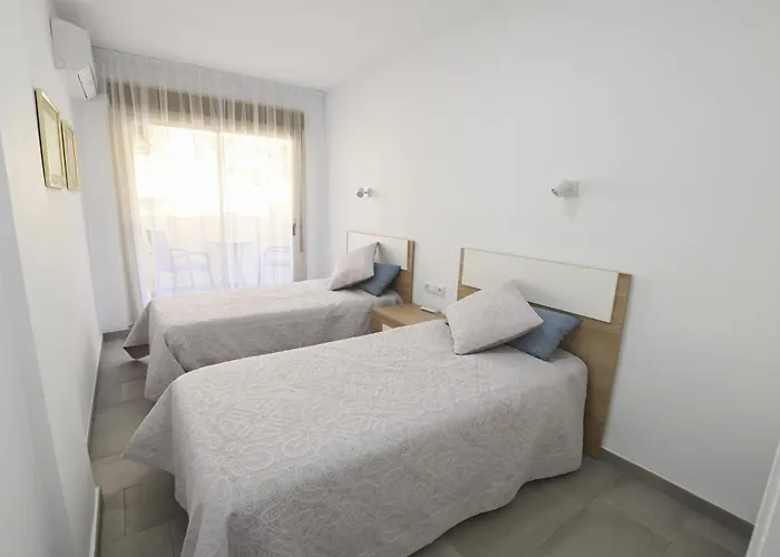 Edificio Acuario דירה *